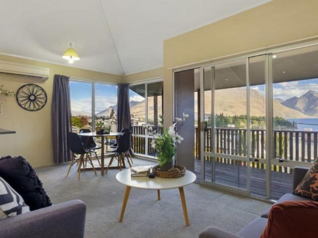 Villa Ultimate Convenience, Walk-To-Town Townhouse Queenstown Exterior foto